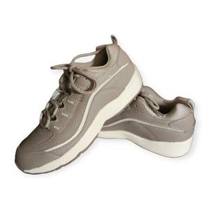 Easy Spirit Roadrun Sneakers Shoes Sand Woodash Color Lace Up Womens 6M